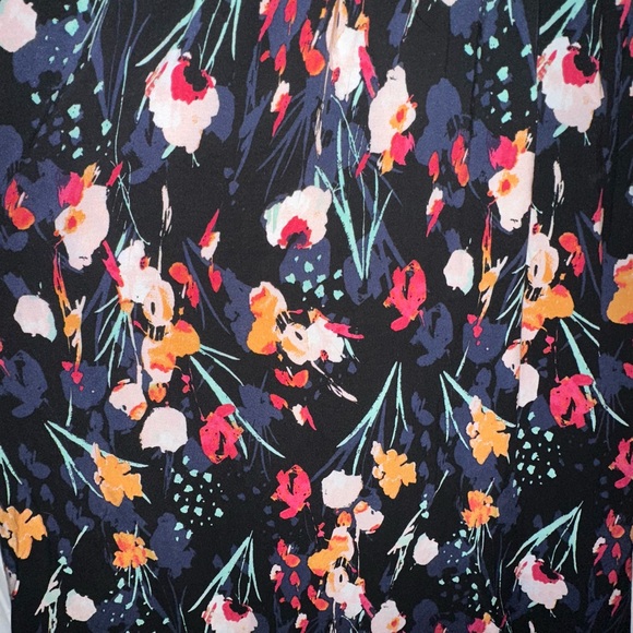 Stripped and Floral Maxi Dress - Picture 3 of 7